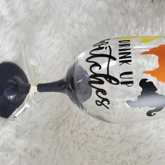 Hocus Pocus Glitter Stem Wine Glass - Picture 4 of 6